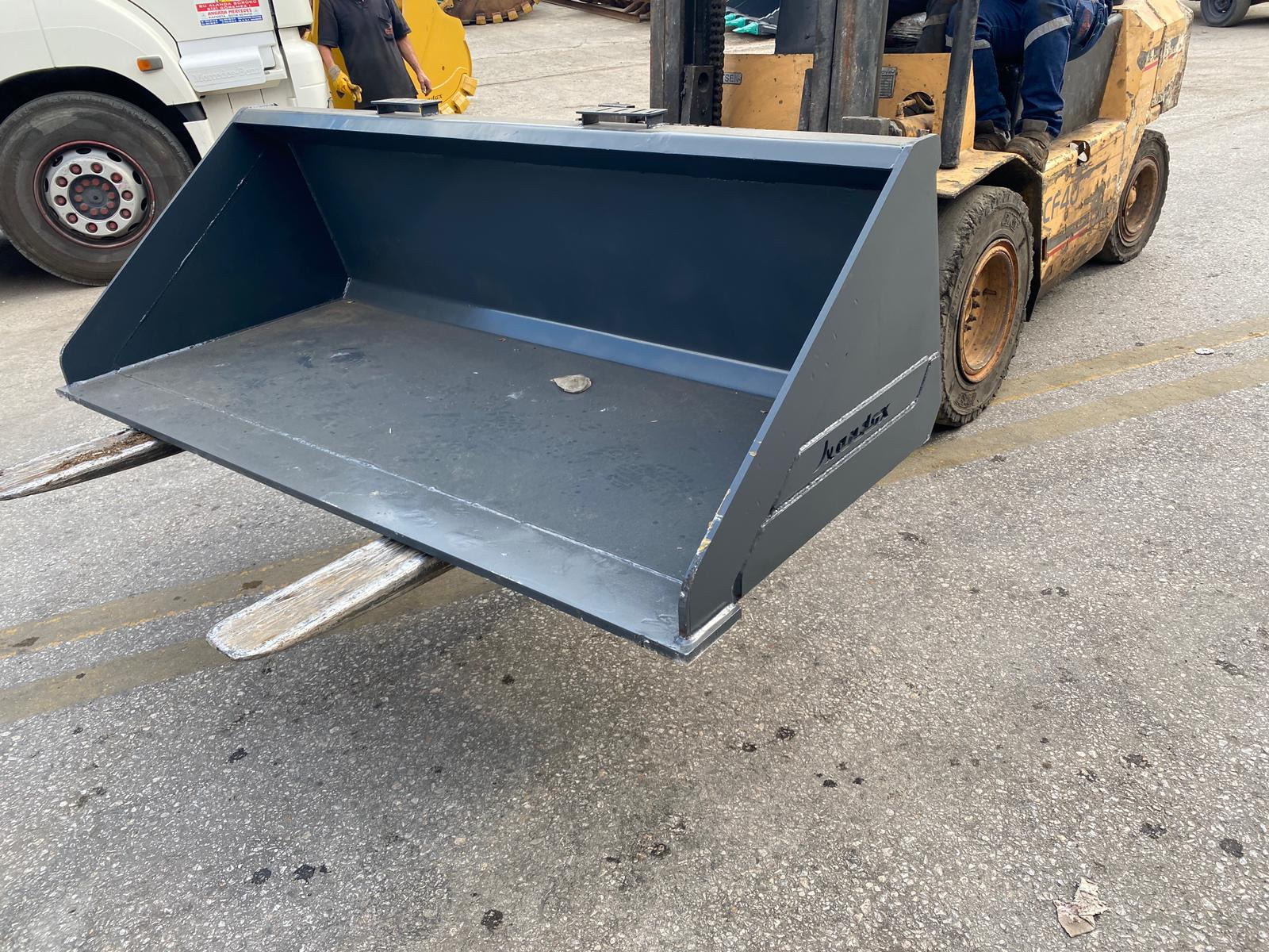 ANDOKS - Возила за продажба undefined: слика 64