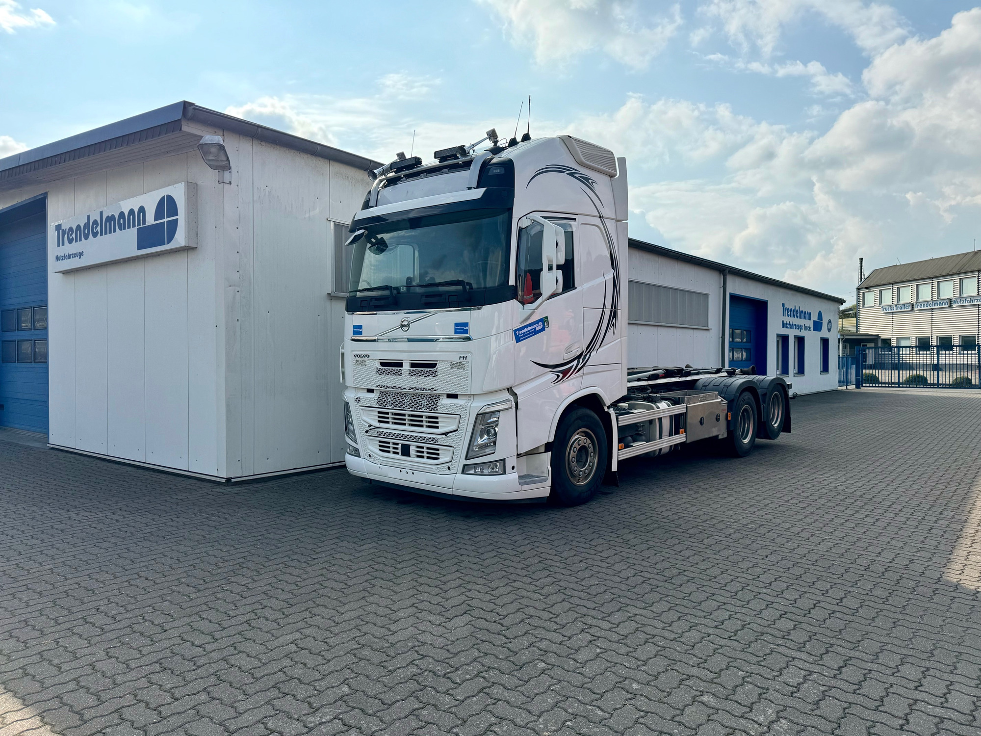 Annette Trendelmann Truck GmbH - Возила за продажба undefined: слика 26