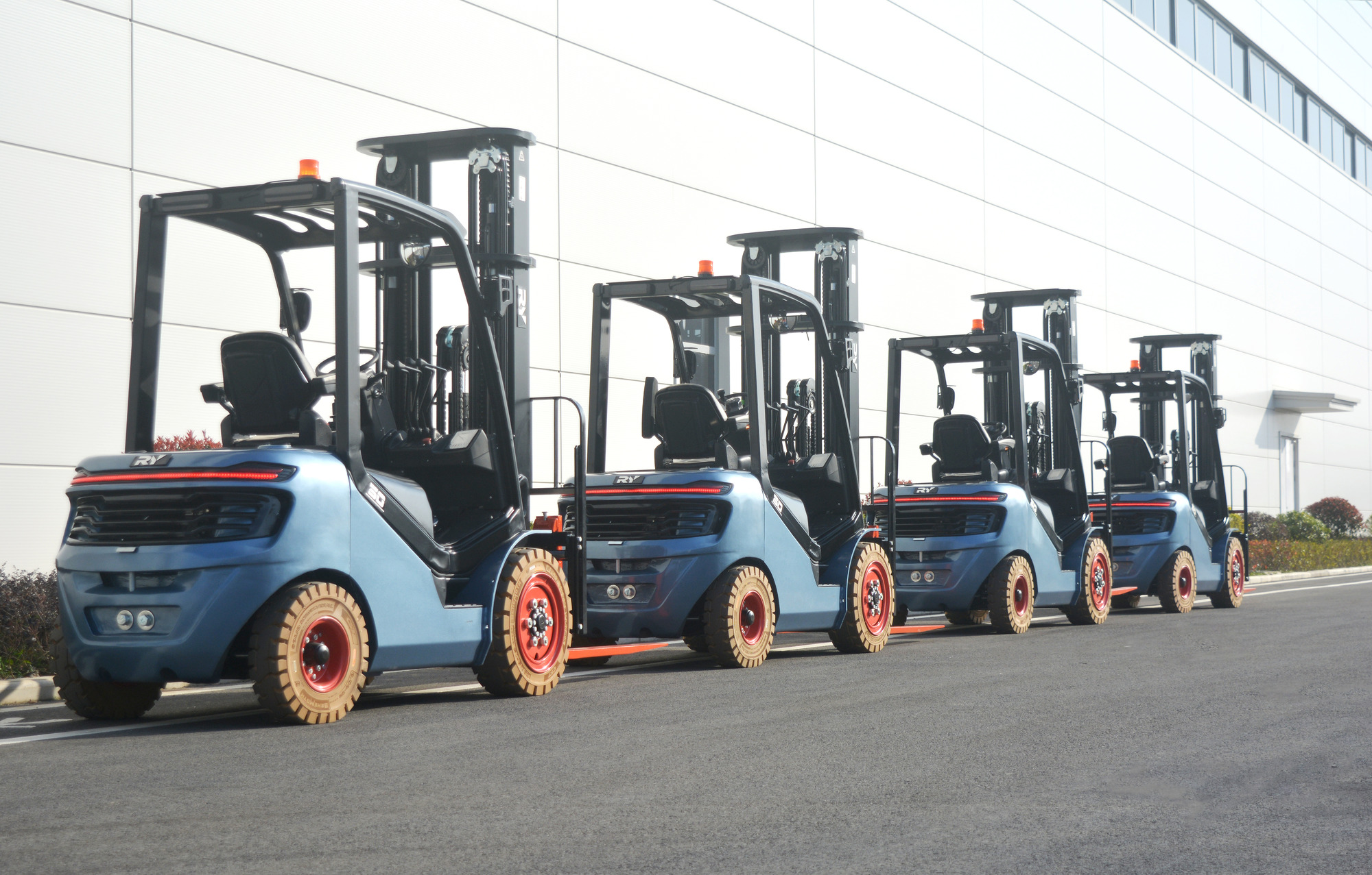 Van Deurzen Heftrucks undefined: слика 6