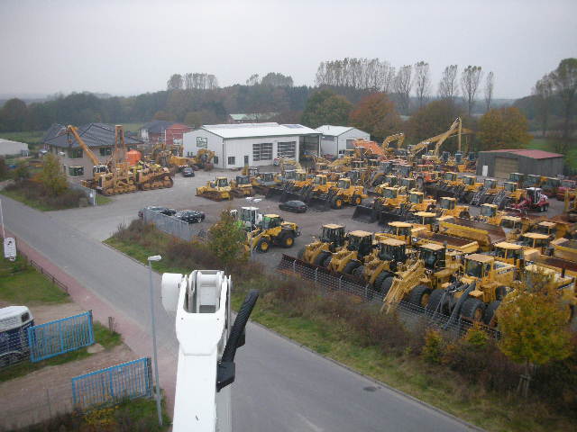 BAUMA Vermiet- und Handels GmbH - Градежни машини HITACHI ZX26U-6 undefined: слика 1