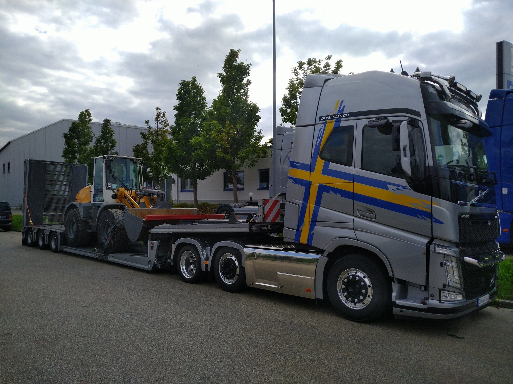 LKW-Service Nuernberger KG undefined: слика 4