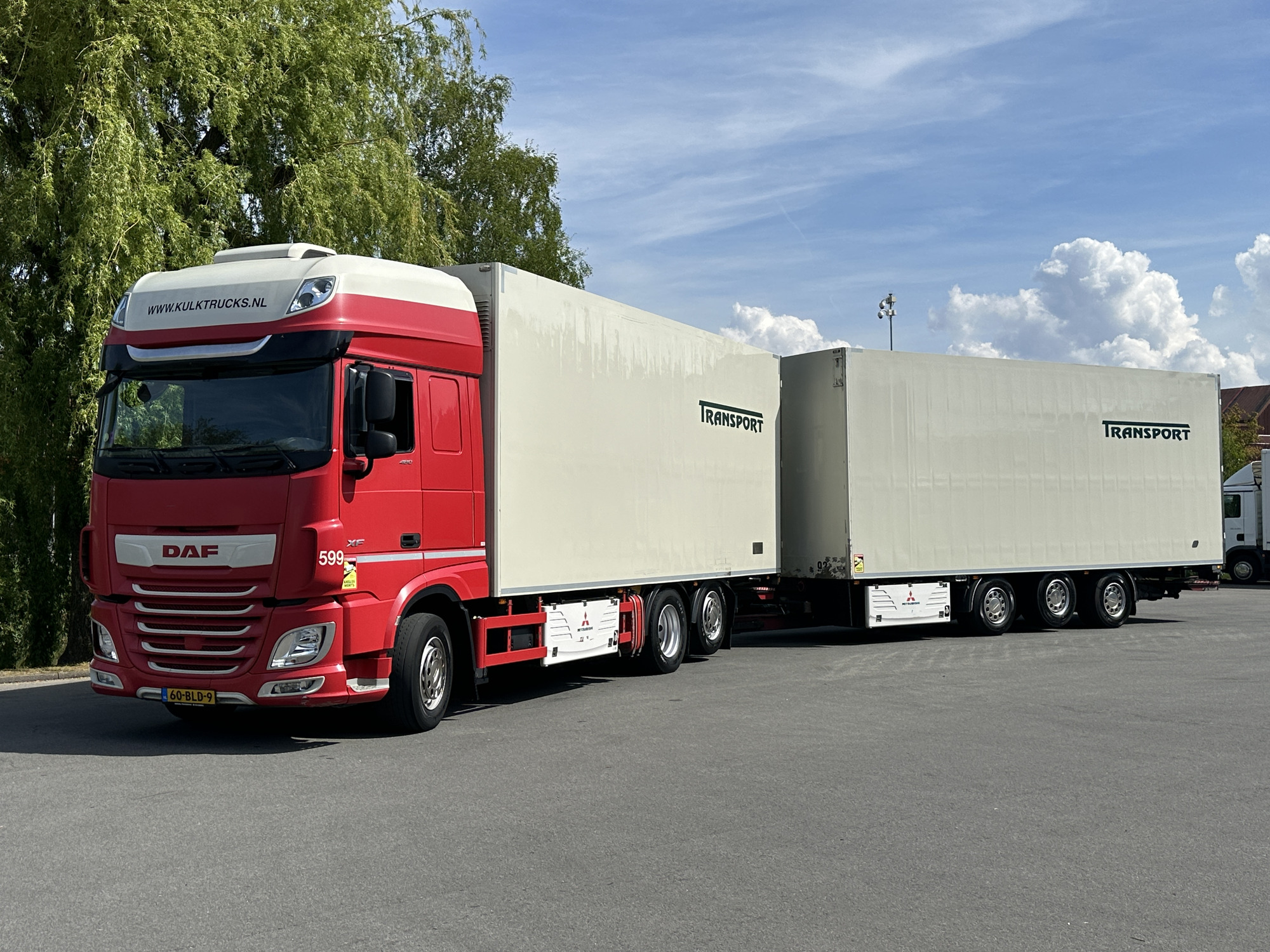 Kulk Trucks - Возила за продажба undefined: слика 3