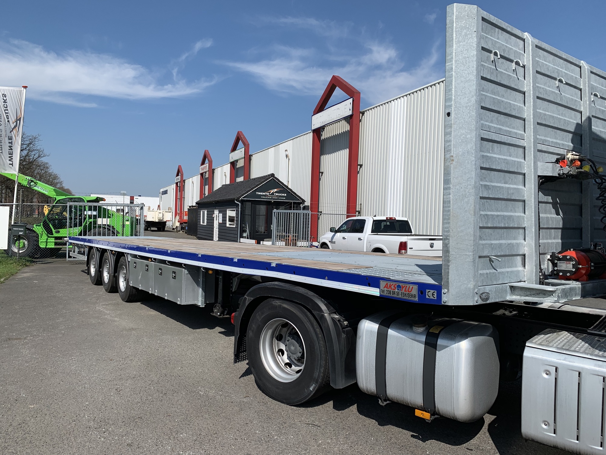 Twente Trucks - Полуприколки - заден лифт undefined: слика 2