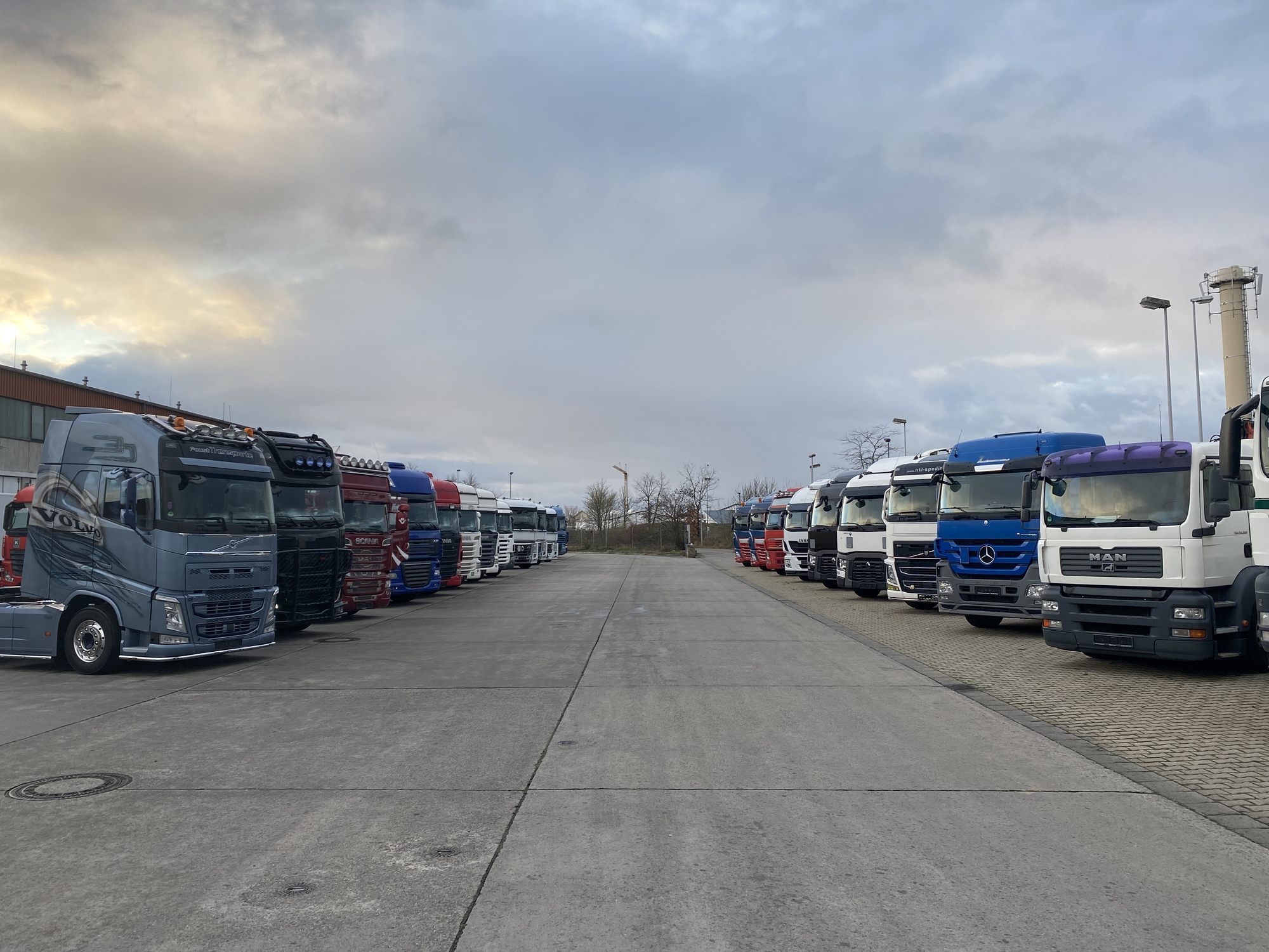NBC-Trucks GmbH undefined: слика 1