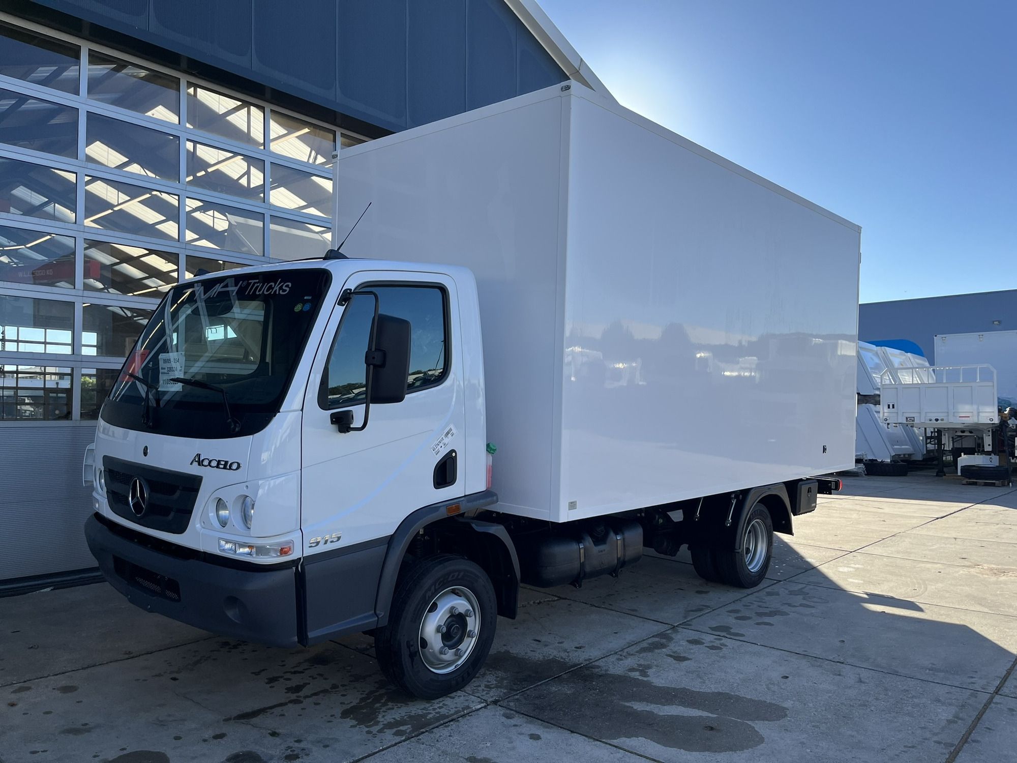 TMH Trucks undefined: слика 36