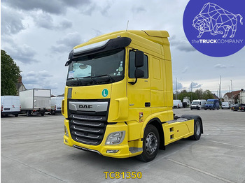 Камион влекач DAF XF
