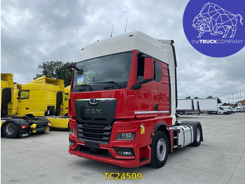 Камион влекач MAN TGX