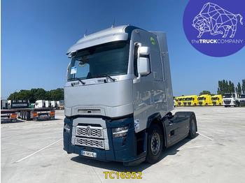Камион влекач RENAULT T 520