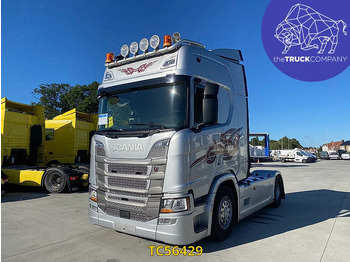 Камион влекач SCANIA R 500