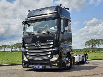 Транспортер на контејнер/ Камион со променливо тело MERCEDES-BENZ Actros 2540
