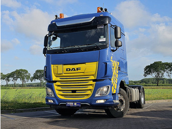 Камион влекач DAF XF 450