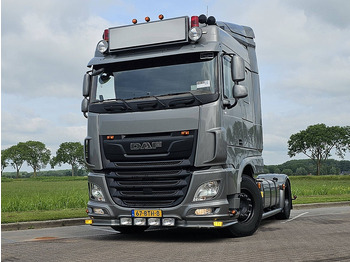 Камион влекач DAF XF 530