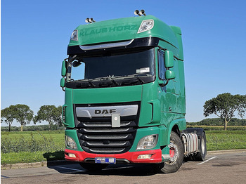 Камион влекач DAF XF 530
