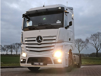 Камион влекач MERCEDES-BENZ Actros 1845