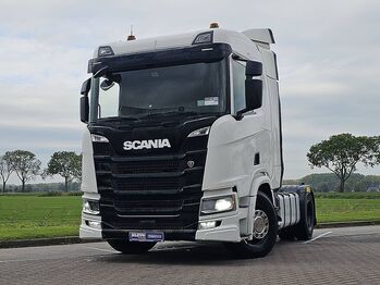 Камион влекач SCANIA R 450