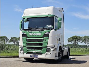 Камион влекач SCANIA R 450