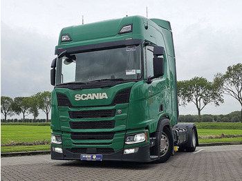 Камион влекач SCANIA R 450