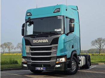 Камион влекач SCANIA R 450