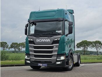 Камион влекач SCANIA R 450