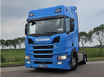 Камион влекач SCANIA R 450