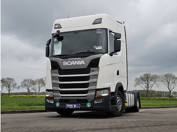 Камион влекач SCANIA S 450