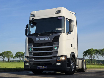 Камион влекач SCANIA S 450