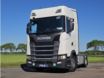 Камион влекач SCANIA S 450