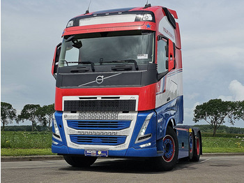 Камион влекач VOLVO FH 460