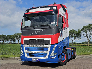 Камион влекач VOLVO FH 460
