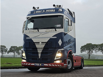 Камион влекач VOLVO FH 500