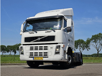 Камион влекач VOLVO FM9