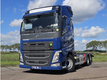 Транспортер на контејнер/ Камион со променливо тело VOLVO FH 540