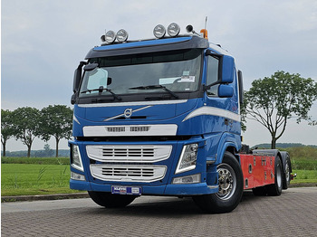 Камион со кука за подигање VOLVO FM 450