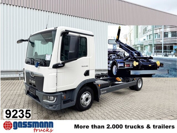 Камион со кука за подигање MAN TGL 8.160