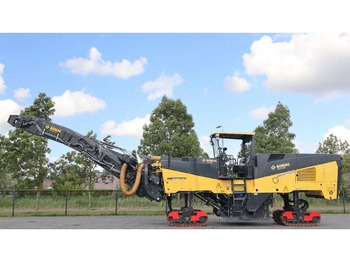 Машина за асфалт BOMAG
