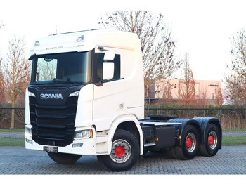 Камион влекач SCANIA R 580