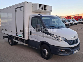 Камион сандучар IVECO Daily