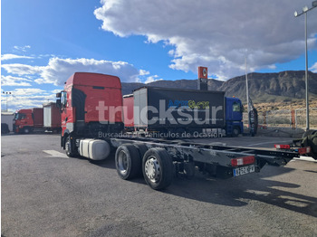 Камион со кабинска шасија RENAULT T480 HIGH SLEEPER CAB 6X2*4 ejes 6x2*4: слика 4