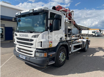 Камион со кука за подигање SCANIA P320: слика 1