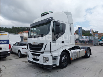 Камион влекач IVECO Stralis 440