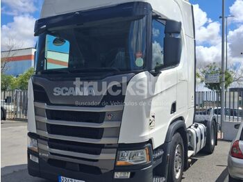 Камион влекач SCANIA R 450