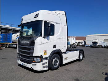 Камион влекач SCANIA R 450
