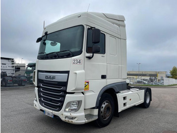 Камион влекач DAF XF 460