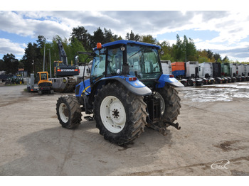 Трактор New Holland T5060: слика 4
