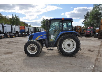 Трактор New Holland T5060: слика 3