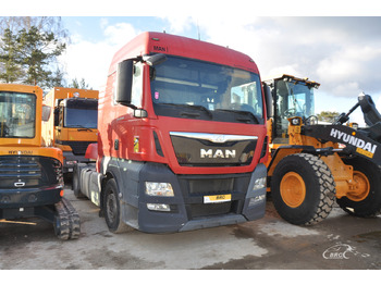 Камион влекач MAN TGX