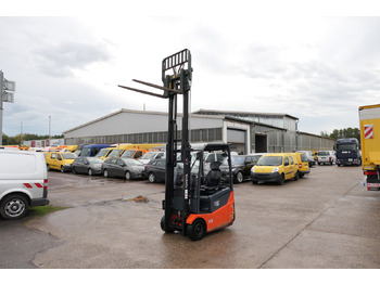 Електричен вилушкар TOYOTA