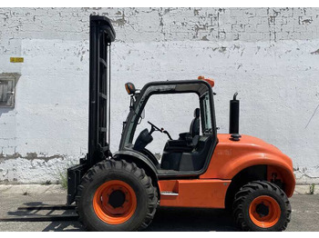 Вилушкар за груб терен Ausa C 350 H X4 (4400 ore): слика 2