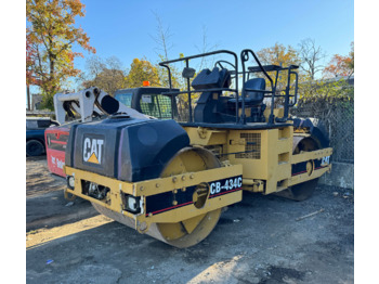 Ваљак за пат CATERPILLAR