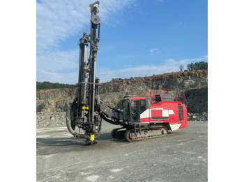 Машина за бушење EPIROC